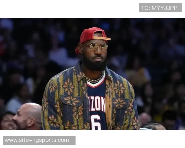 里夫斯怀念詹姆斯幽默风趣的日常表现如同16岁少年般活泼 里夫斯怀念詹姆斯幽默风趣的日常表现如同16岁少年般活泼