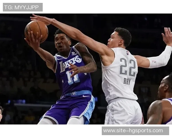 米奇约翰逊谈战胜雷霆的经验分享首次完整阵容让我们一边比赛一边成长