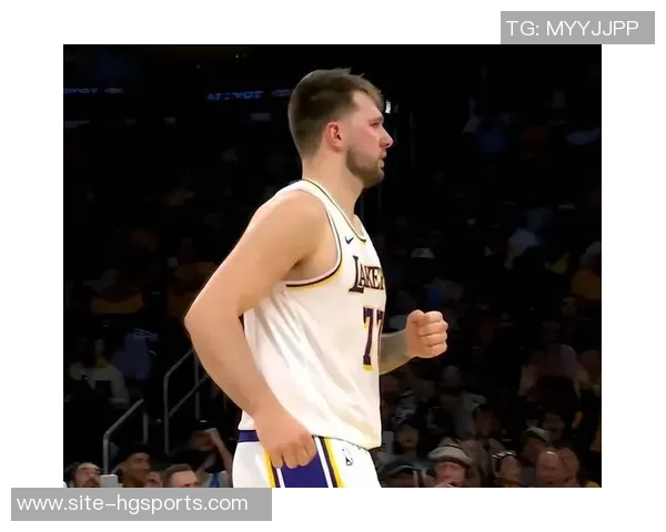 东契奇谈上半场防守不足中场调整后成功提升退防速度